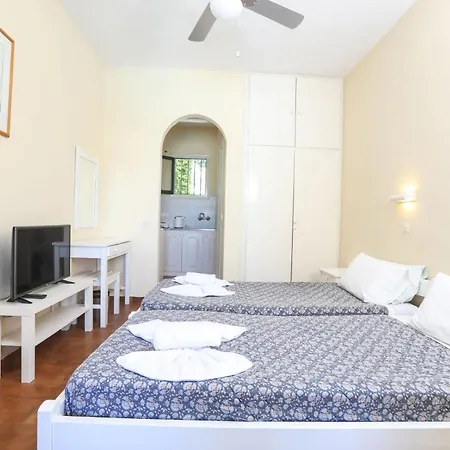 The Mayflower & 아파트호텔