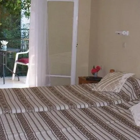 The Mayflower & 모라이티카