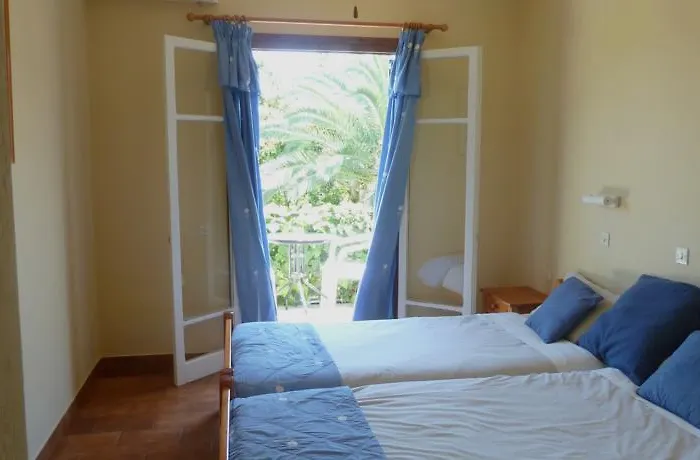 Апарт-отель The Mayflower & Мораитика