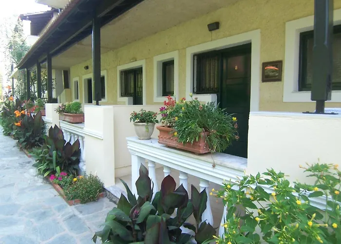 The Mayflower & Мораитика